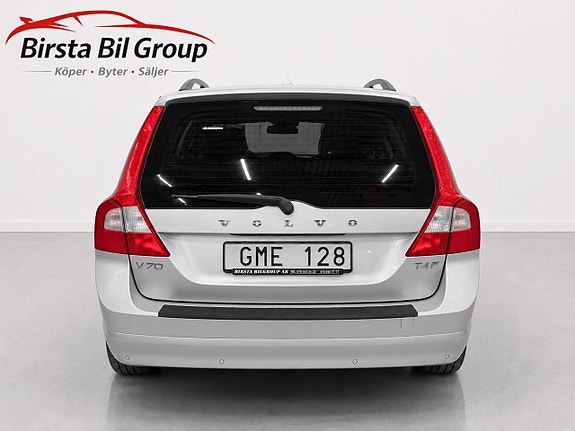Volvo V70 4 of 30