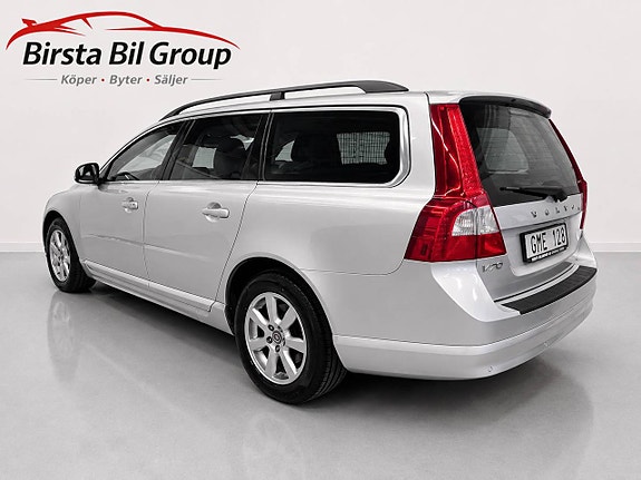 Volvo V70 5 of 30
