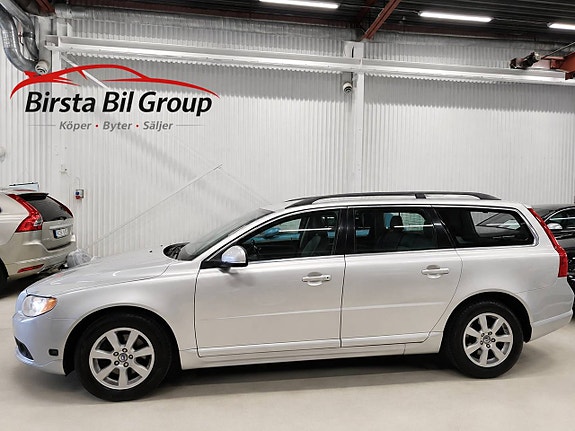 Volvo V70 8 of 30