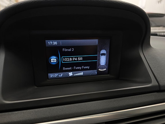 Volvo V70 27 of 30