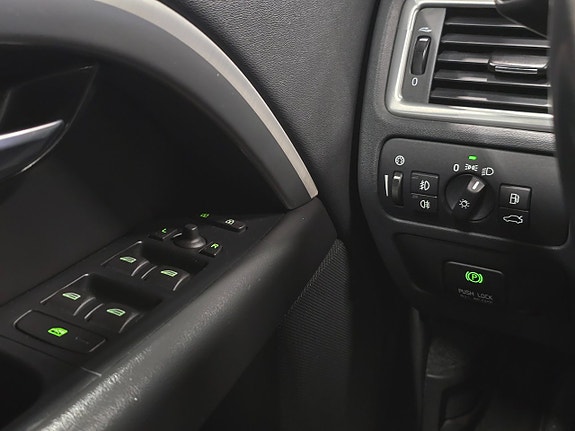 Volvo V70 29 of 30