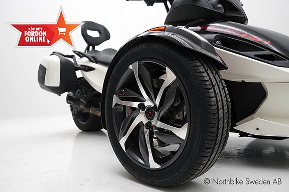 Can-Am Spyder Roadster RS S SE5 6 of 12