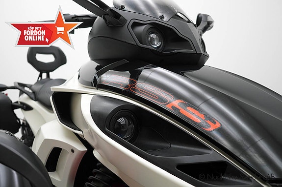 Can-Am Spyder Roadster RS S SE5 5 of 12