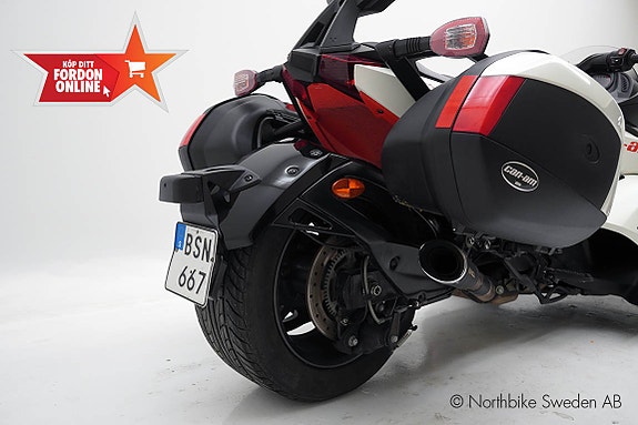 Can-Am Spyder Roadster RS S SE5 9 of 12