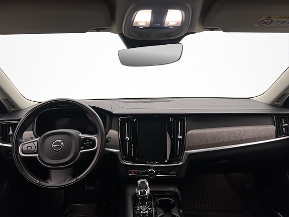Volvo V90 14 of 30