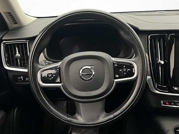Volvo V90 15 of 30