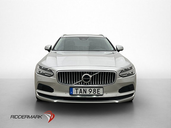 Volvo V90 2 of 30