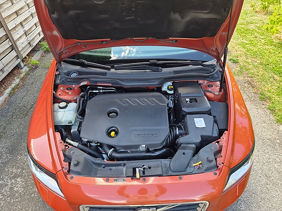 Volvo V50 9 of 10
