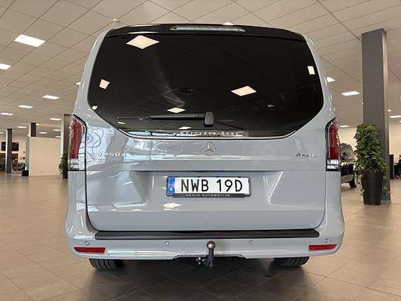 Mercedes-Benz V250 d 5 of 11