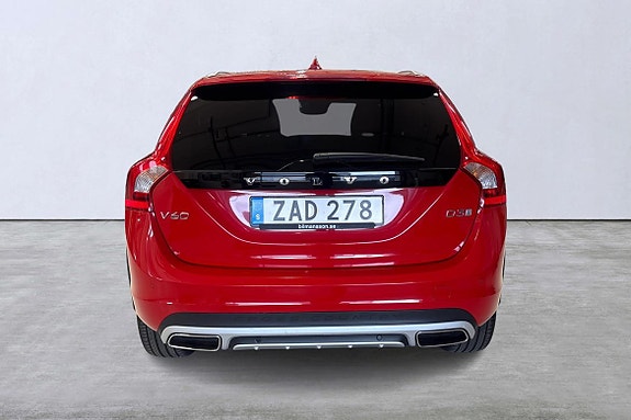 Volvo V60 Cross Country 5 of 18