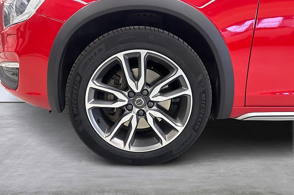 Volvo V60 Cross Country 14 of 18