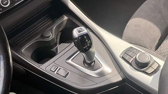 BMW 118d 19 of 30