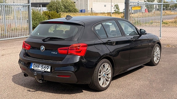 BMW 118d 4 of 30