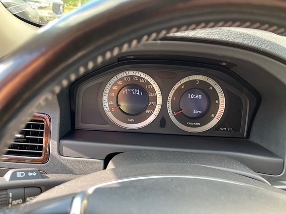 Volvo V70 22 of 24