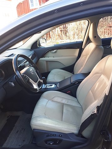 Volvo V70 4 of 8