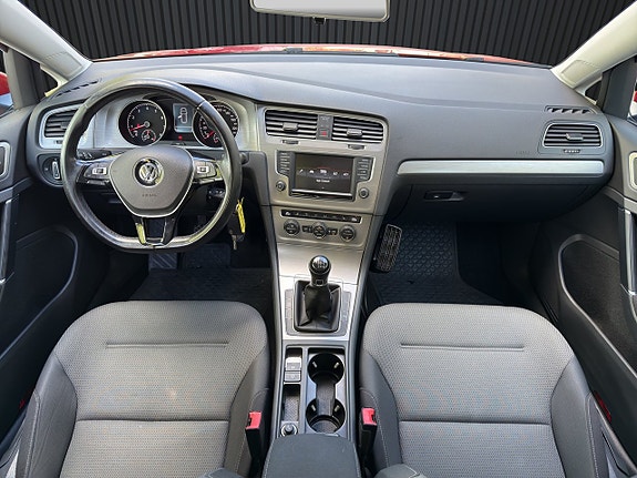 Volkswagen Golf VII 11 of 20