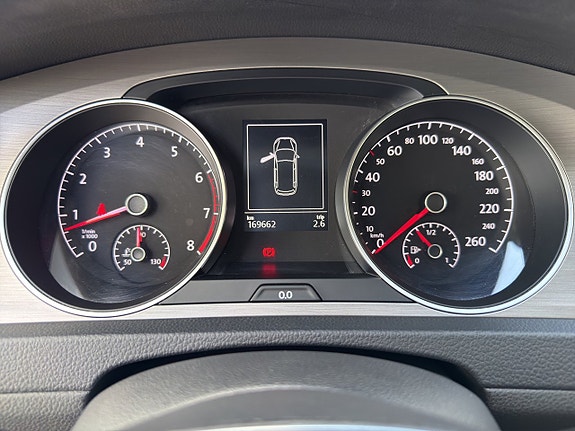 Volkswagen Golf VII 16 of 20