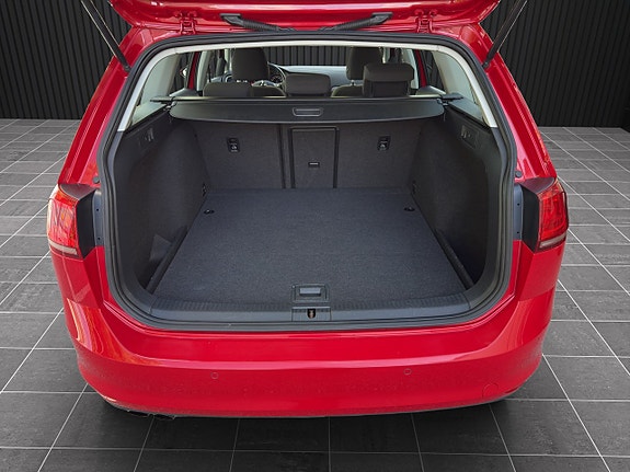 Volkswagen Golf VII 9 of 20