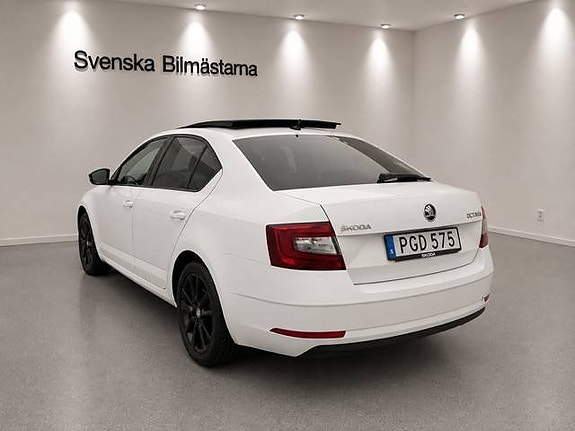Skoda Octavia 5 of 23