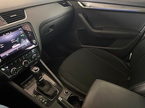 Skoda Octavia 17 of 23