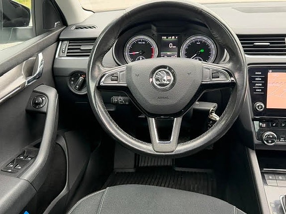 Skoda Octavia 15 of 23