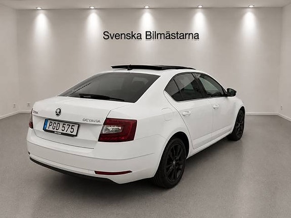 Skoda Octavia 6 of 23