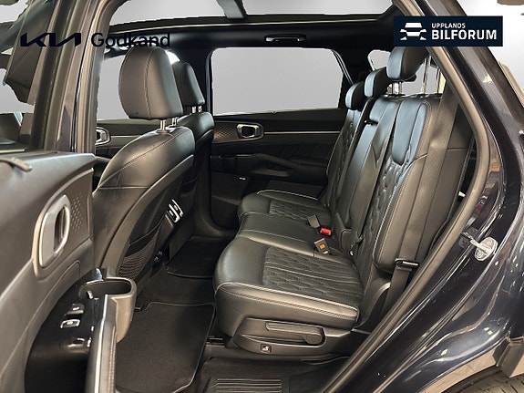 Kia Sorento 9 of 19
