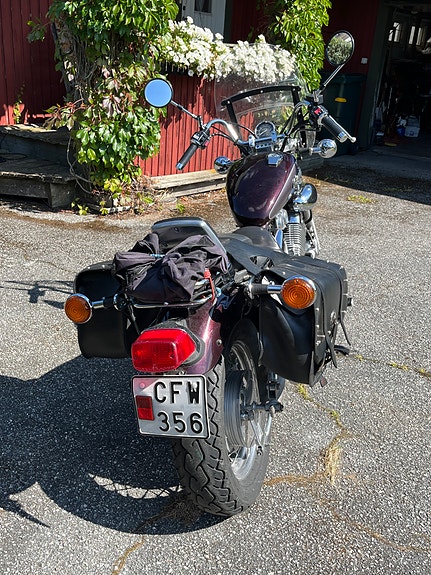 Yamaha XV535 Virago 4 of 9