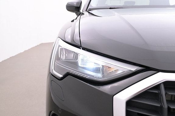 Audi Q3 25 of 27