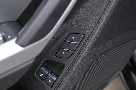 Audi Q3 12 of 27