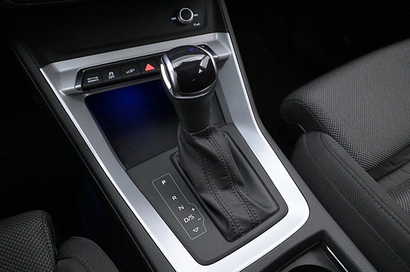 Audi Q3 20 of 27