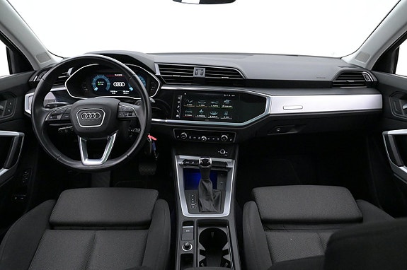 Audi Q3 6 of 27