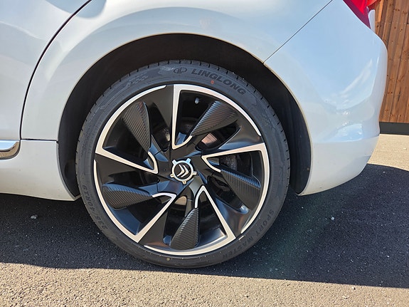 Citroen DS5 17 of 19