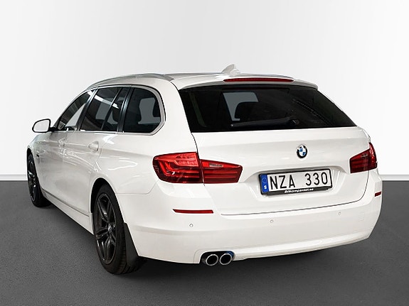 BMW 520d 2 of 12