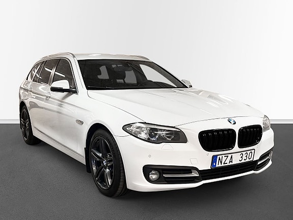 BMW 520d 3 of 12
