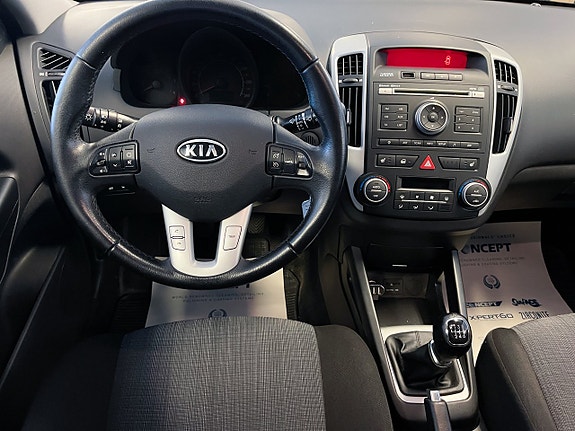 Kia Ceed 7 of 12