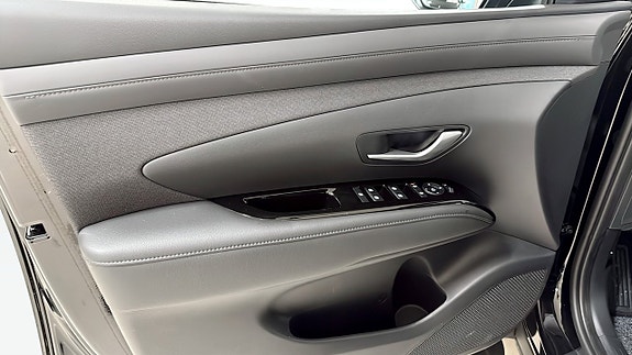 Hyundai Tucson 11 of 12