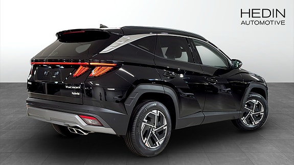 Hyundai Tucson 2 of 12