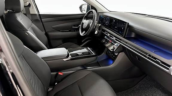 Hyundai Tucson 3 of 12
