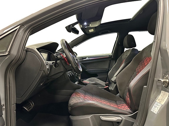 Volkswagen Golf I 8 of 18
