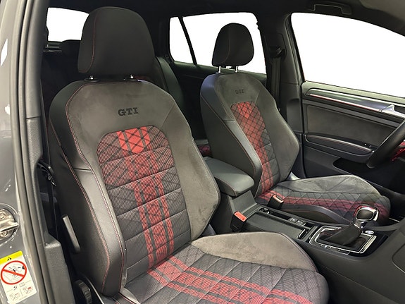 Volkswagen Golf I 13 of 18
