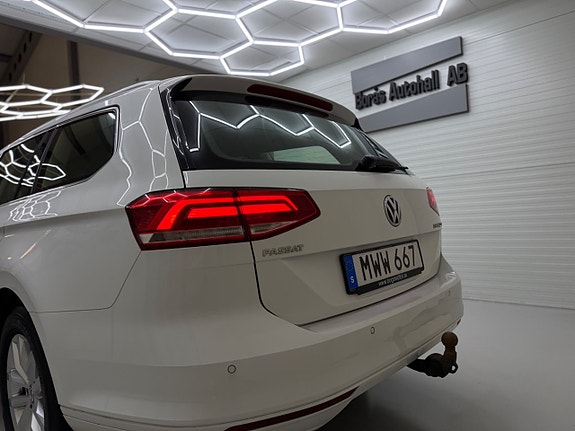 Volkswagen Passat 7 of 29