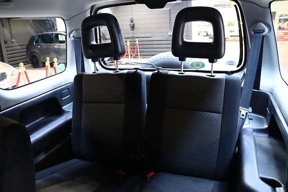 Suzuki Jimny 11 of 22