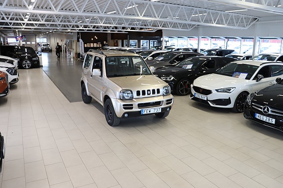 Suzuki Jimny 3 of 22