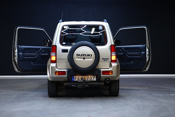 Suzuki Jimny 7 of 22