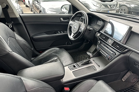 Kia Optima 12 of 30