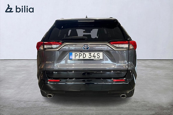 Toyota RAV4 5 of 21
