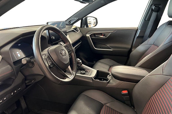 Toyota RAV4 14 of 21
