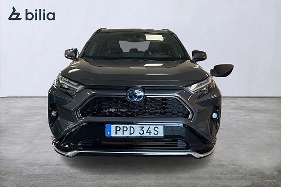 Toyota RAV4 6 of 21