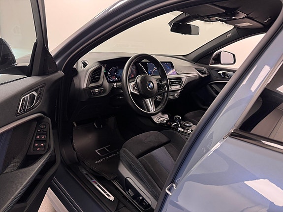 BMW 120 3 of 15